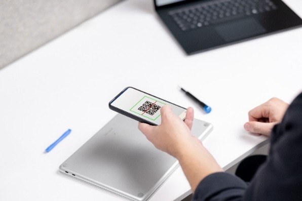 Hand holding a phone